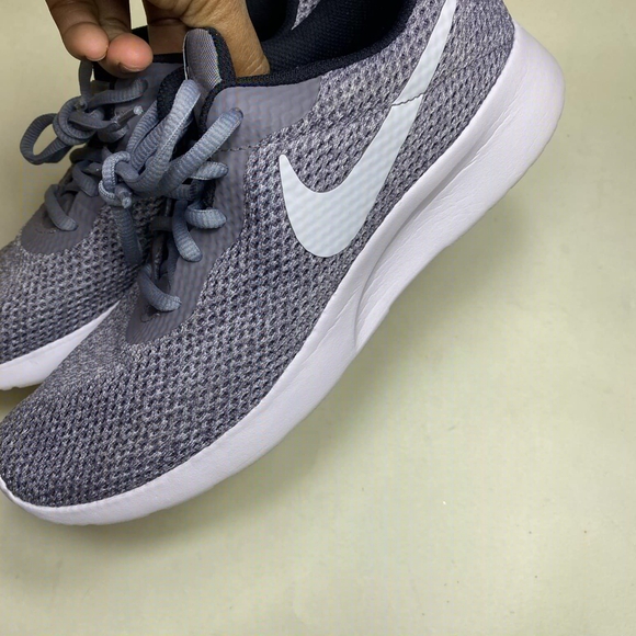 Nike Men's Training Athletic Running Shoes Gray Laced Up Comfort Size 8M - Picture 8 of 11